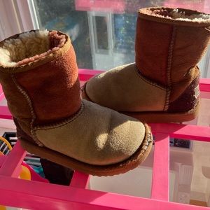 UGG Color Block Toddler Boots size 11